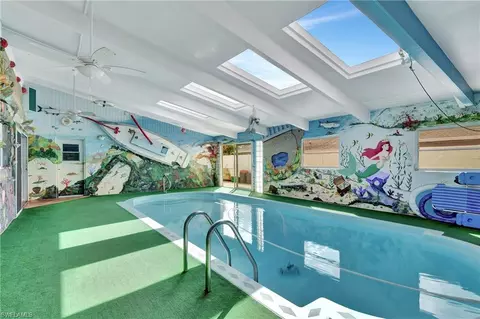5405 Warren St, Naples, FL 34113