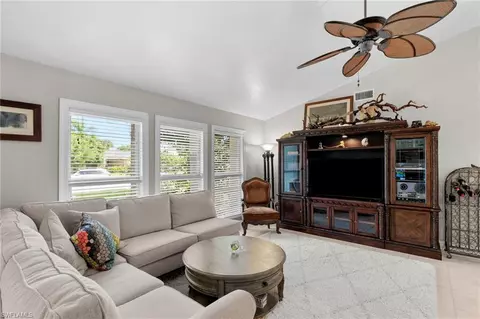 4584 Chippendale Dr, Naples, FL 34112 photo 7