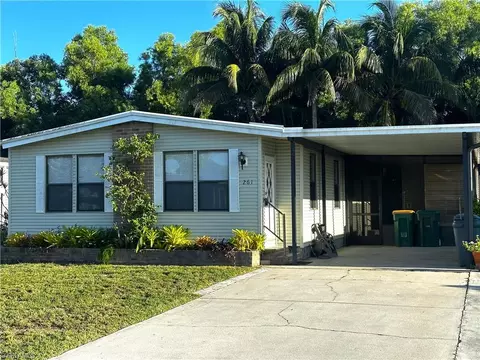 261 Ocean Reef Ln #118, Naples, FL 34114