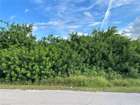 4205 14th St SW, Lehigh Acres, FL 33976