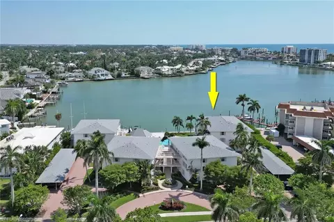 322 Harbour Dr #103A, Naples, FL 34103
