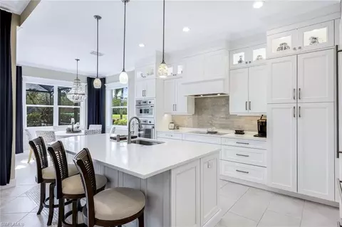 9142 Limestone Ln, Naples, FL 34120 photo 10