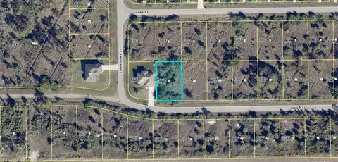 937 Candlelight Dr, Lehigh Acres, FL 33974