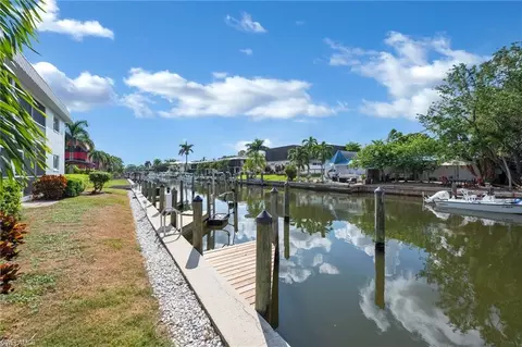 1320 Blue Point Ave #7, Naples, FL 34102