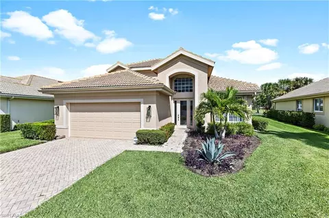 11837 Bramble Ct, Naples, FL 34120