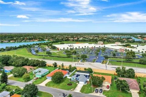 1047 Grove Dr, Naples, FL 34120 photo 6