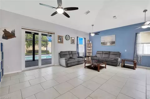 1047 Grove Dr, Naples, FL 34120 photo 7