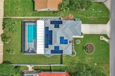 1047 Grove Dr, Naples, FL 34120 photo 3