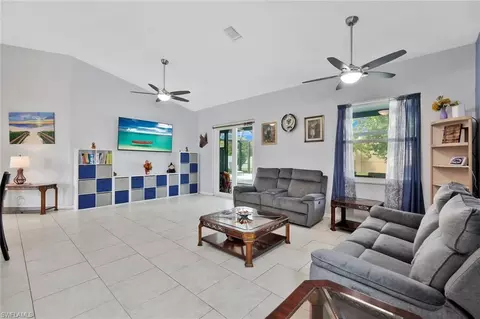 1047 Grove Dr, Naples, FL 34120 photo 8