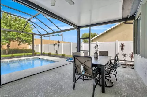 1047 Grove Dr, Naples, FL 34120 photo 24