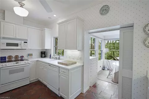 861 Swallow Pt, Naples, FL 34105 photo 15