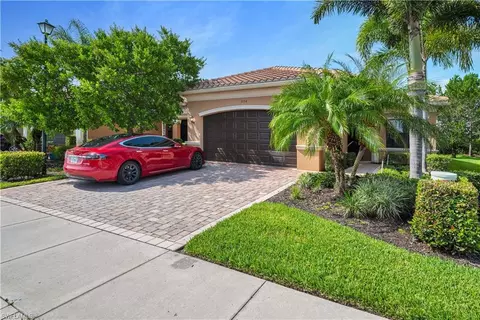 3554 Beaufort Ct, Naples, FL 34119