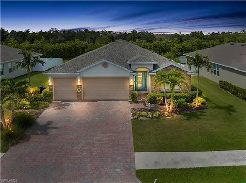 3199 Amadora Cir, Cape Coral, FL 33909