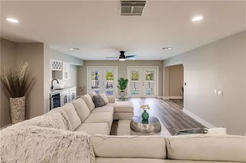 362 Pinehurst Cir, Naples, FL 34113 photo 3