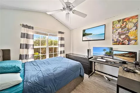 816 Hampton Cir, Naples, FL 34105 photo 25