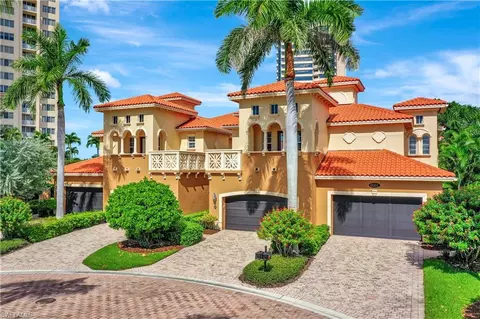 6501 Crown Colony Pl #4-102, Naples, FL 34108