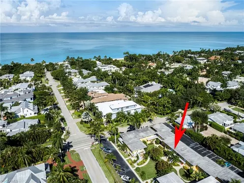 213 8th Ave S #213A, Naples, FL 34102