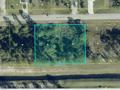 1138 Galileo St E, Lehigh Acres, FL 33974