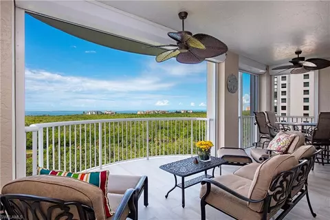7117 Pelican Bay Blvd #808, Naples, FL 34108