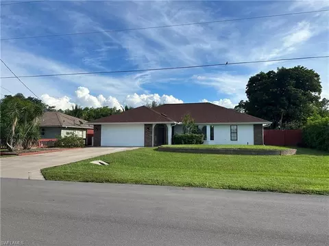 4112 32nd Ave SW, Naples, FL 34116