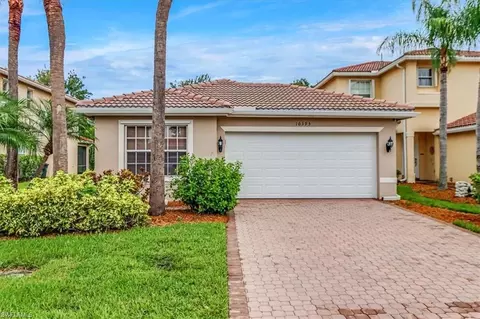 10395 Carolina Willow Dr, Fort Myers, FL 33913
