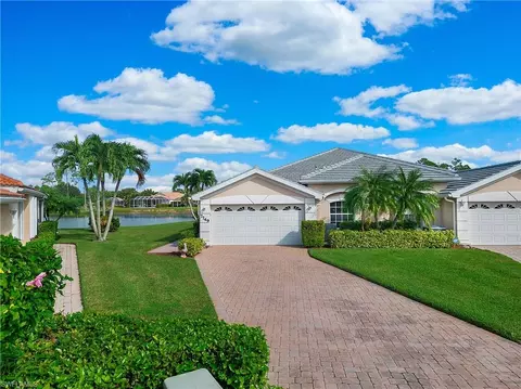 7749 Haverhill Ct, Naples, FL 34104
