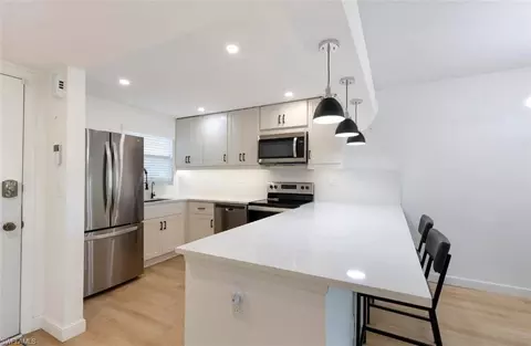 37 High Point Cir E #103, Naples, FL 34103 photo 12
