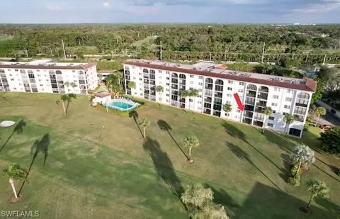37 High Point Cir E #103, Naples, FL 34103 photo 4