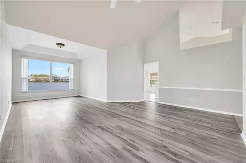 6649 Middlesex Pl, Naples, FL 34104 photo 2