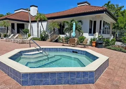 313 La Peninsula Blvd #313, Naples, FL 34113 photo 30