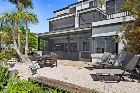 313 La Peninsula Blvd #313, Naples, FL 34113 photo 21