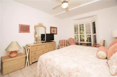 313 La Peninsula Blvd #313, Naples, FL 34113 photo 17