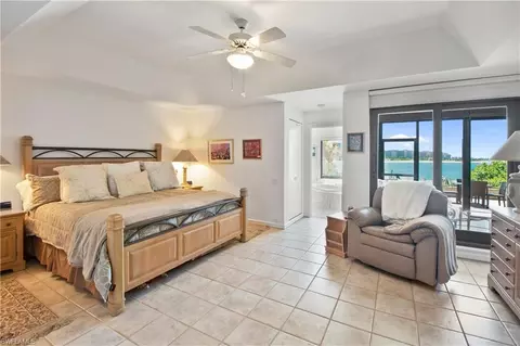 313 La Peninsula Blvd #313, Naples, FL 34113 photo 10