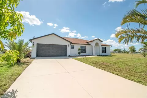 1918 NE 15th Ln, Cape Coral, FL 33909