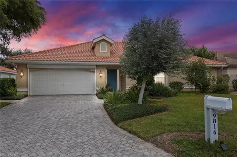 9816 Ensign Ct, Fort Myers, FL 33919