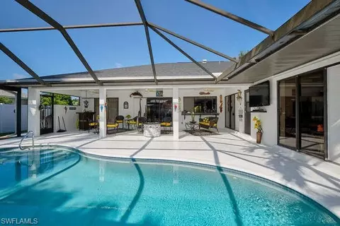 3613 SE 2nd Pl, Cape Coral, FL 33904