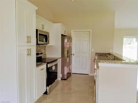 6534 Forest Cir, Labelle, FL 33935 photo 6