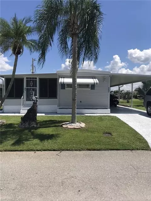 462 Jacaramba Ct, North Fort Myers, FL 33917