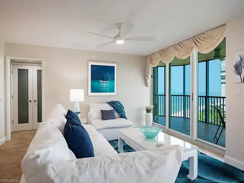 4651 Gulf Shore Blvd N #1206, Naples, FL 34103