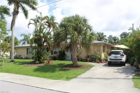 3922 Mindi Ave, Naples, FL 34112 photo 3