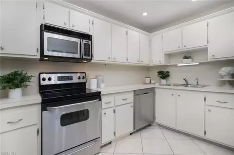 781 Teryl Rd #2054, Naples, FL 34112 photo 9
