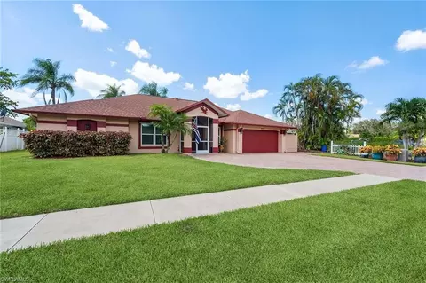900 Hidden Harbour Dr, Naples, FL 34109