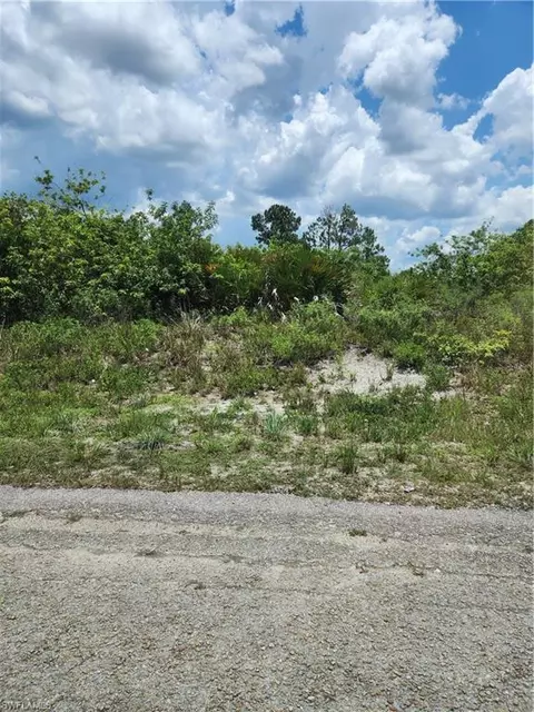 1204 Hudson St E, Lehigh Acres, FL 33974