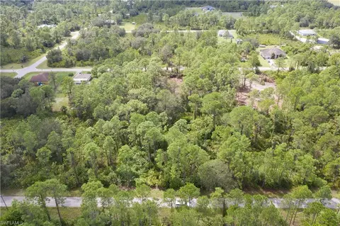 2107 Louis Ave, Alva, FL 33920