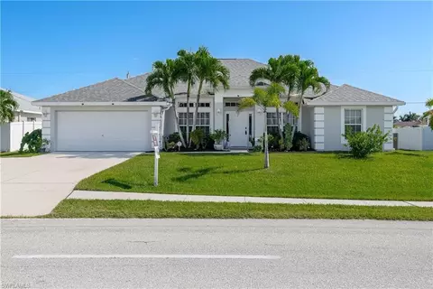 3925 Agualinda Blvd, Cape Coral, FL 33914