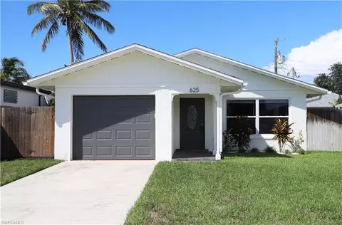 625 95th Ave N, Naples, FL 34108