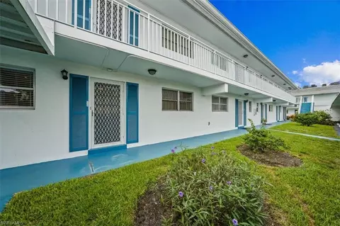 750 Mooring Line Dr #112, Naples, FL 34102