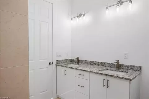 9002 E Castle Cir, Labelle, FL 33935 photo 31