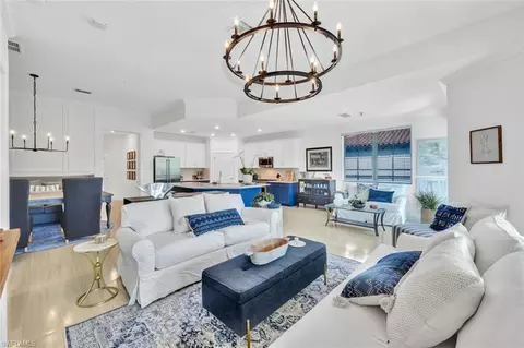 16352 Viansa Way #201, Naples, FL 34110