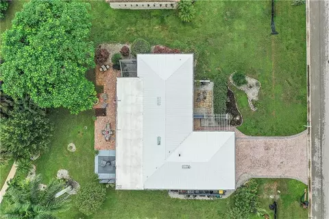 660 Pompano Dr, Naples, FL 34110 photo 32